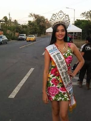 Me cogi a la miss belleza de mi pueblo 4