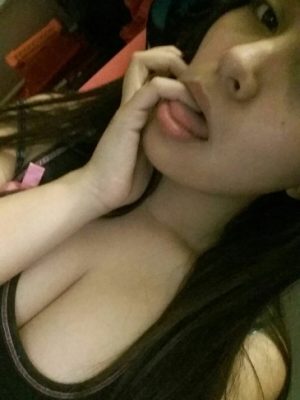 Pack de nude de adolescente tetona de rica conchita 10