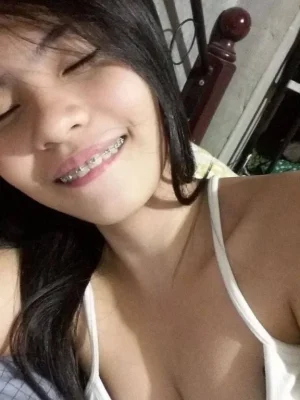 Flaquita manda videos tocándose 10