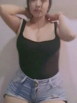 Putita con tremendo culo 5