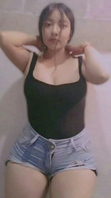 Putita con tremendo culo 1