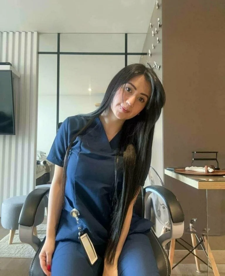Enfermera trolita tetona 1