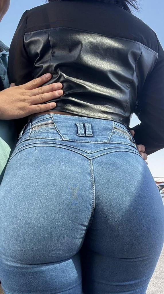 Zorra con tremendo culo 1