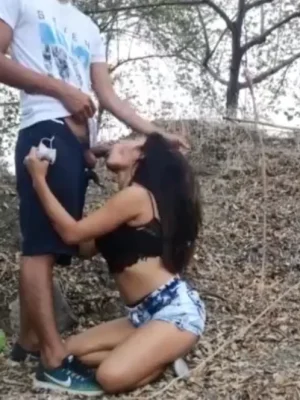 Cogiendo a putita en el monte 6