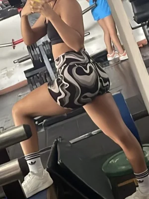 Pendeja culona del gym me manda nudes 18