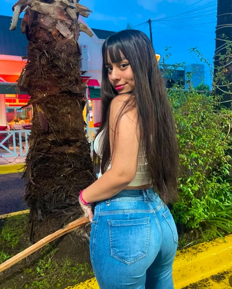 Trolita adolescente de argentina 1