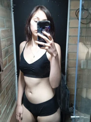 Novia putita cogiendo 19