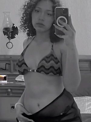 Morrita adolescente mexicana cogiendo 11