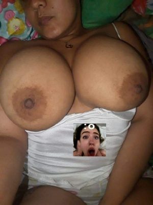 Nudes de morra tetona 12