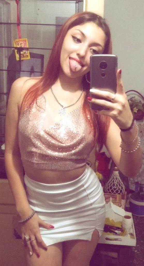 Pendeja putita argentina 1