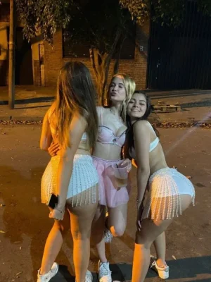 Egresada putita culona se la cogen 5
